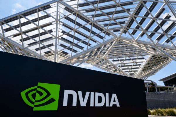 輝達股價走勢圖：2025年股價波動，未來走勢如何掌握?