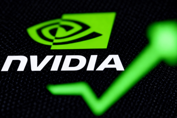 NVIDIA市值为何大起大落?背后有哪些机遇与风险?