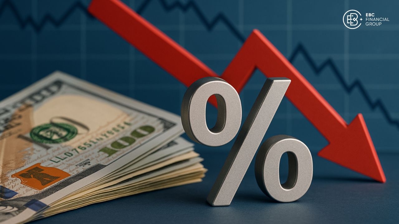 USD giảm mạnh nhất 4 tháng, Fed cắt giảm lãi suất