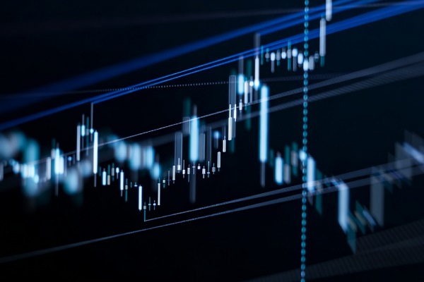 乖离率是什么意思？怎么看股票贵不贵？如何找买卖点？