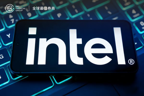 美股回調，英特爾股價大漲7%引領板塊風向