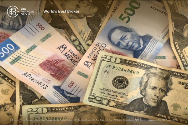 ¿Cómo cerró el dólar hoy en México?