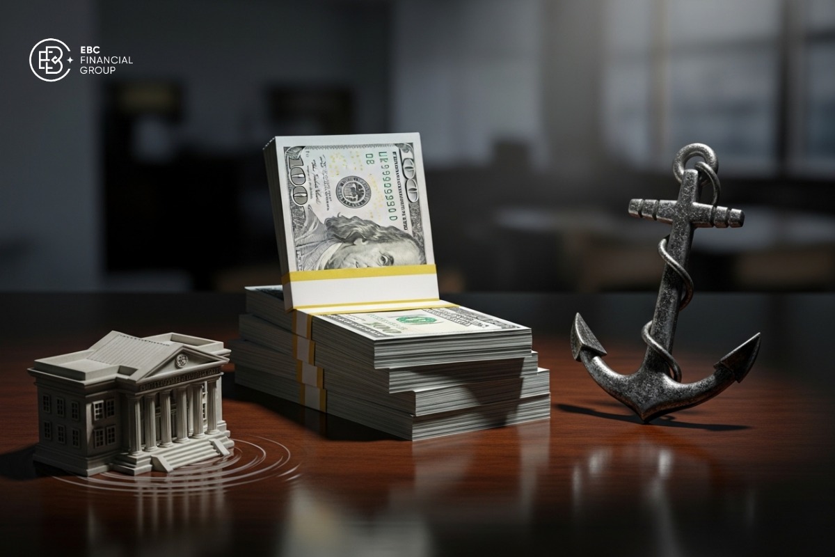 Tỷ giá USD: Giá đô la Mỹ ngân hàng giảm, chợ đen neo cao