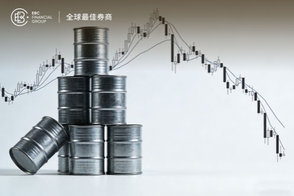 WTI原油冲高后回落 库存意外大幅增加