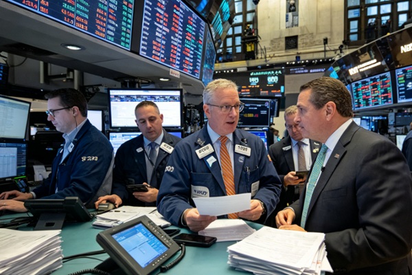 长期跑赢标普500的21只优质美股