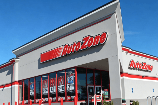 为何美股汽车地带能在高估值下持续跑赢大盘?