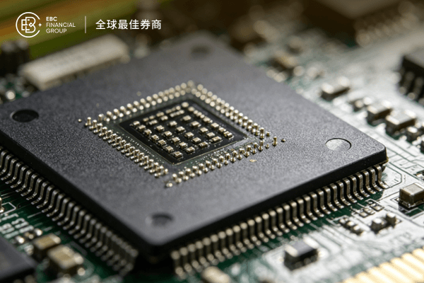 存储长约重塑市场格局!大厂为何提前锁仓?