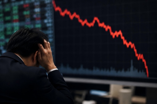 日経平均株価が一時3000円超下落、市場に何が起きたのか?急落の背景と今後の見通し【2026年6月8日】