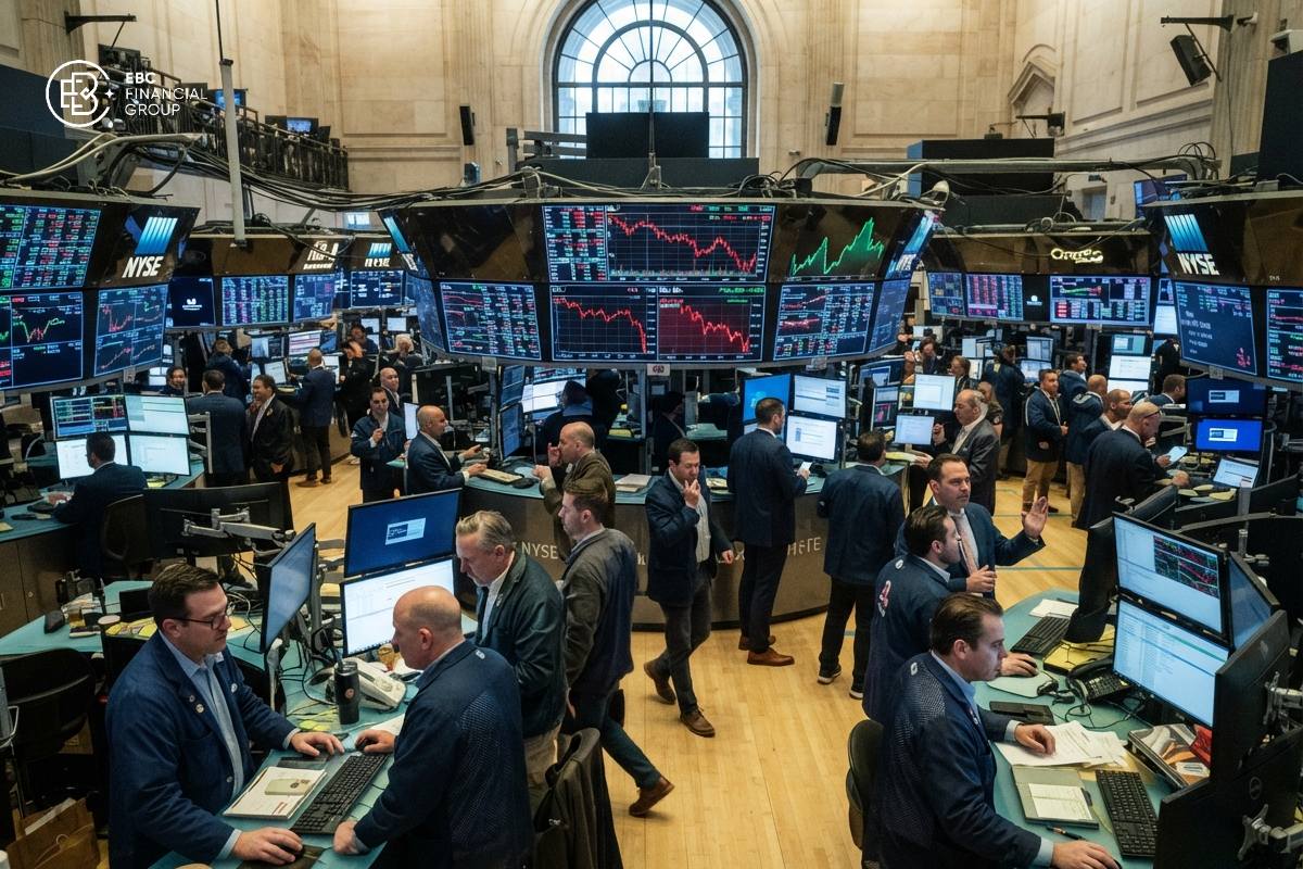 Chứng khoán Mỹ hôm nay: Dầu giảm 8%, bán dẫn bị bán tháo, Oracle và phần mềm bứt phá