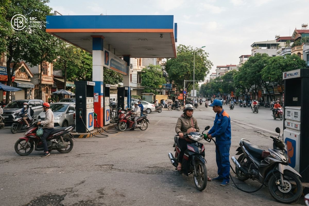 Giá dầu thế giới hôm nay giảm nhưng xăng dầu trong nước vẫn còn độ trễ