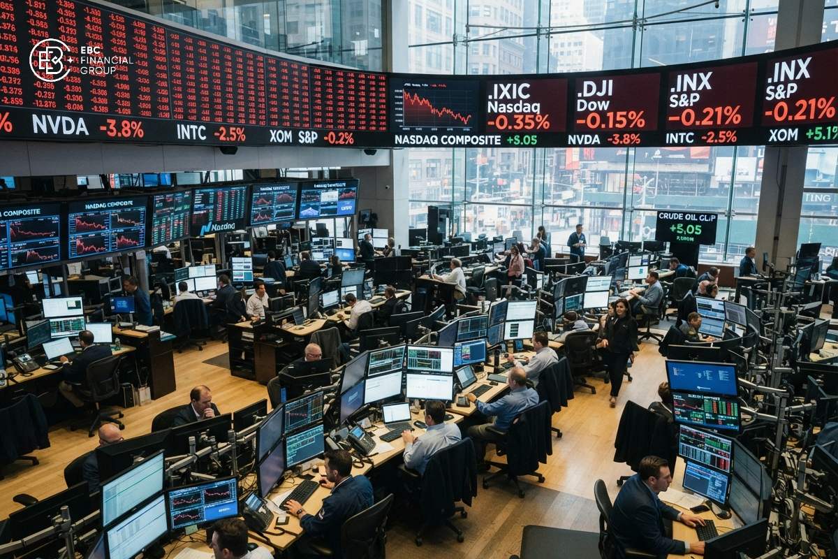 Chứng khoán Mỹ giảm nhẹ khi dầu tăng 5%, Nvidia và Intel kéo Nasdaq đi xuống